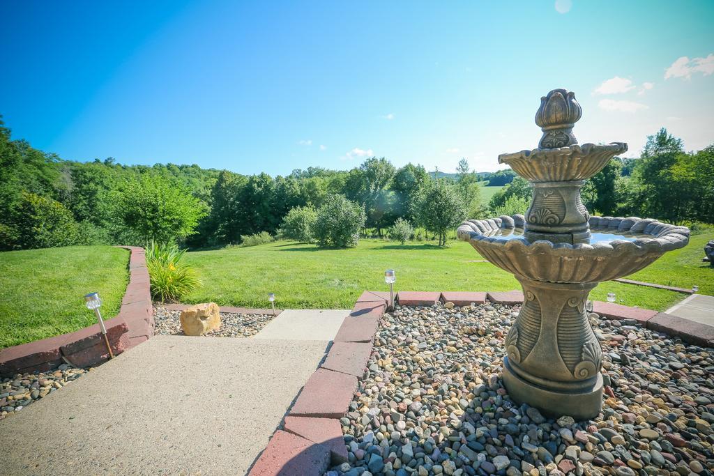 The Meier Inn, A Country Bed & Breakfast Boyceville Extérieur photo